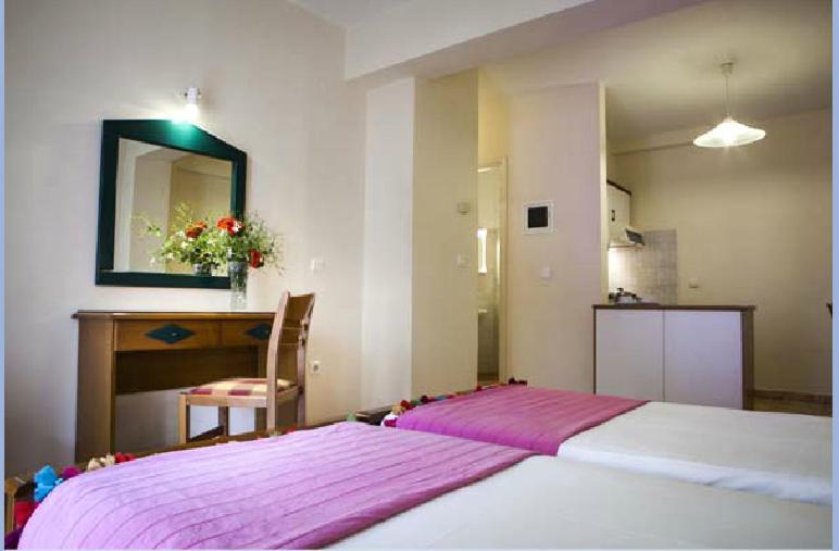 Rouchotas Studios By Viktor 1Rst Floor อาร์กอสโตลี ภายนอก รูปภาพ